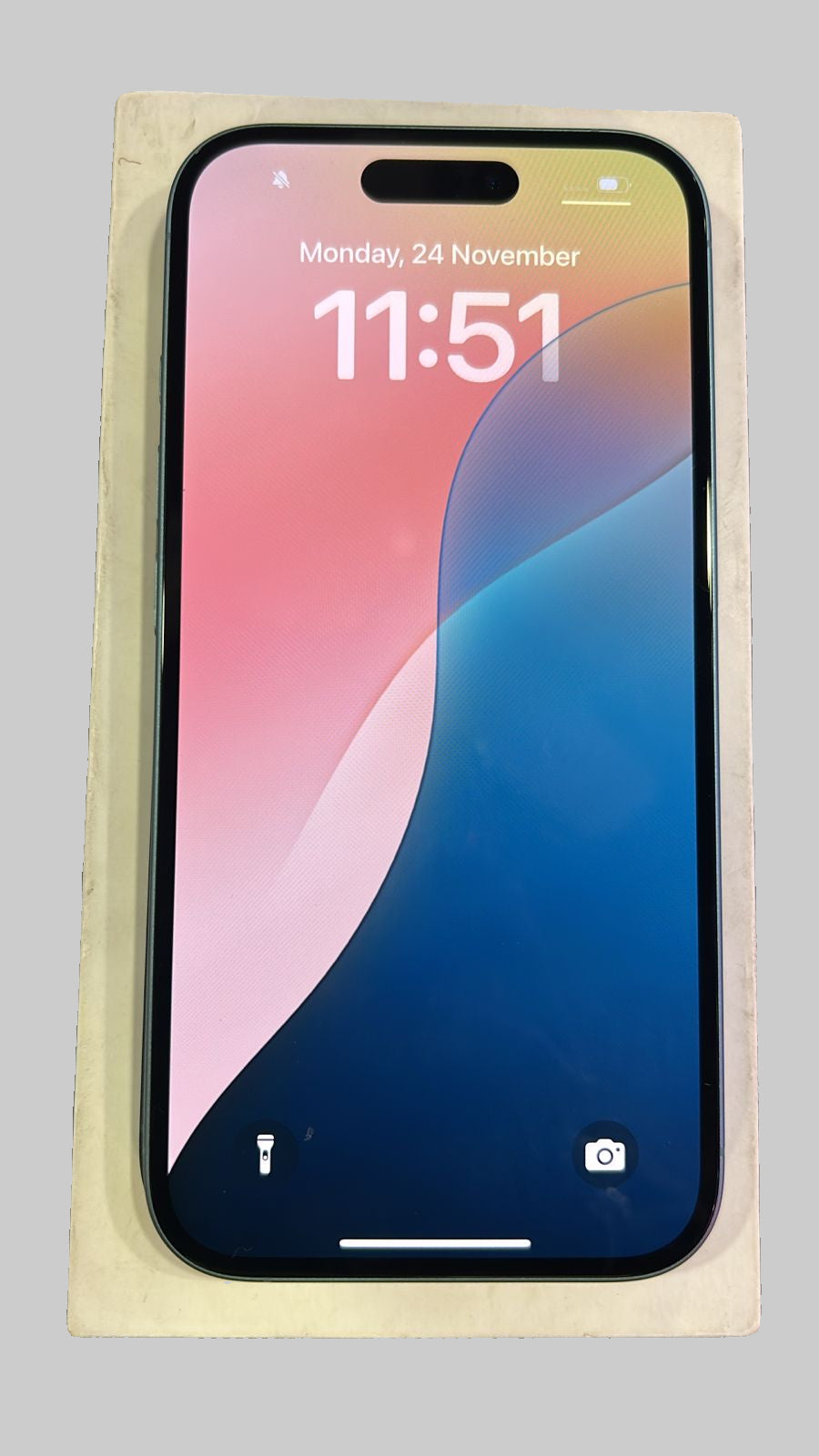 Apple iPhone 16 (128 GB Storage) OpenBox