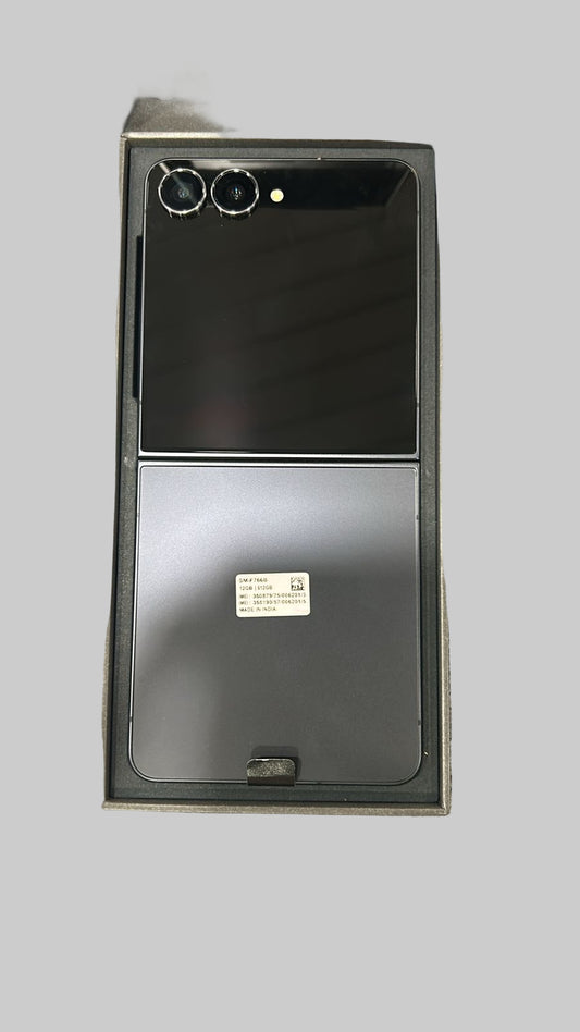 Samsung Galaxy Z Flip 7 (12GB/512GB Storage) OpenBox