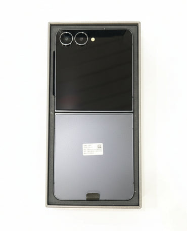 Samsung Galaxy Z Flip 7 (12GB/256GB Storage) OpenBox