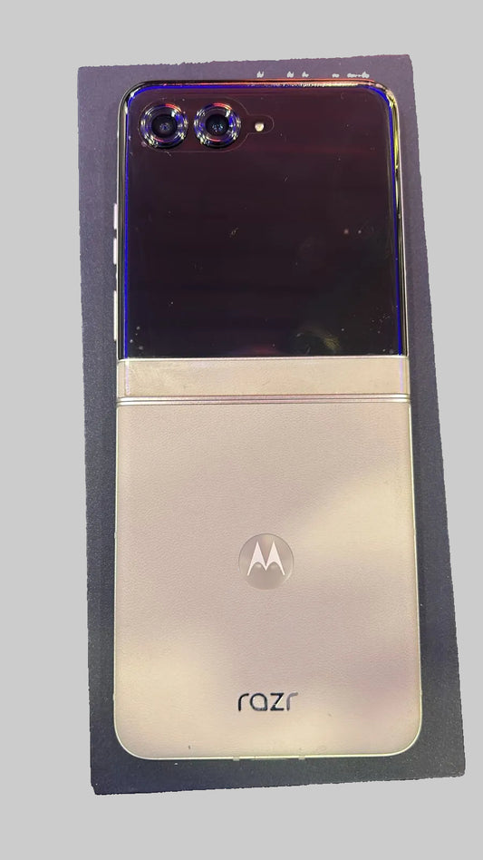 MOTOROLA Razr 50 (8GB RAM, 256GB Storage)  Openbox