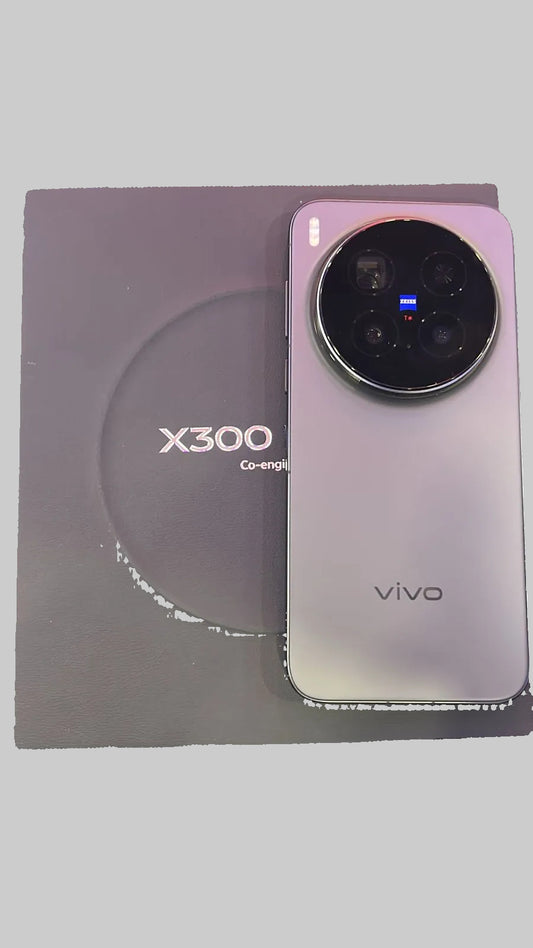 Vivo X300 Pro (16GB RAM, 512GB Storage) OpenBox